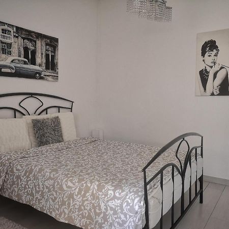 Smart Home Lux Iasi Exterior photo